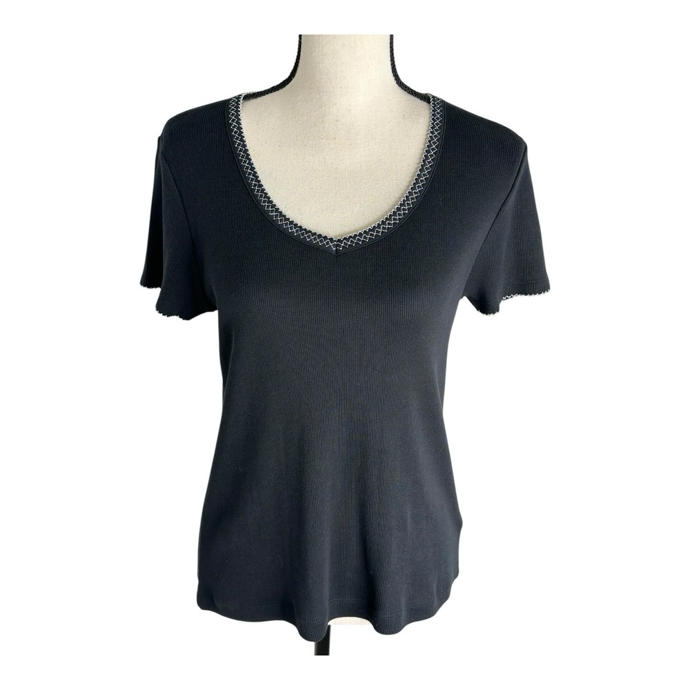 Chicos T Shirt Size 1 US Medium Black Cotton V-Neck Stretch Short Sleeve‎